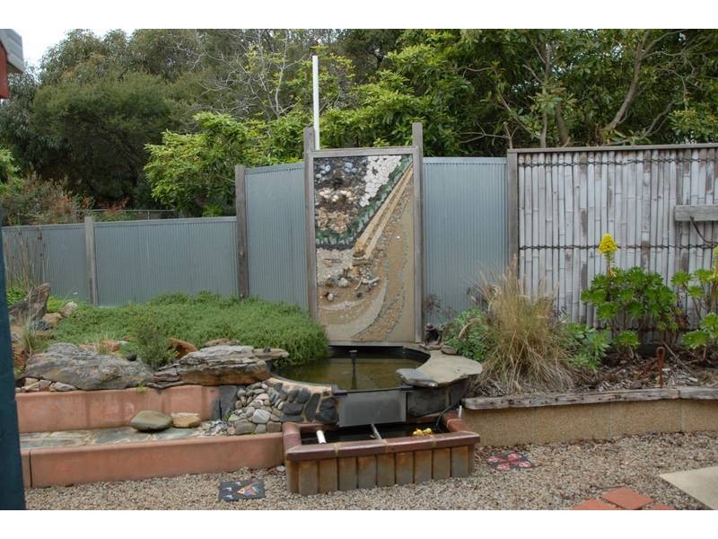 6 Cairn Road, Mccrae VIC 3938