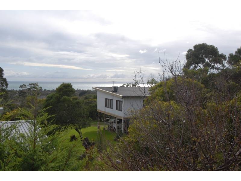 6 Cairn Road, Mccrae VIC 3938