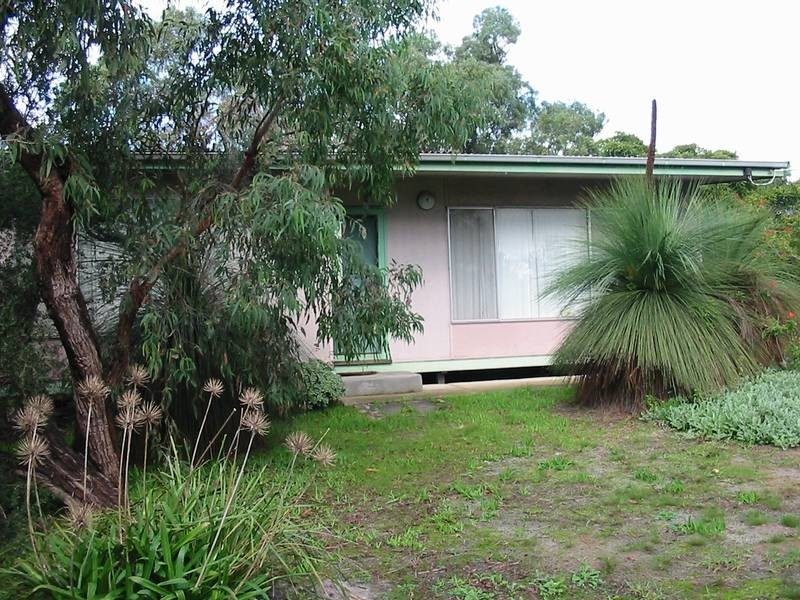 15 Anne Street, Rosebud VIC 3939