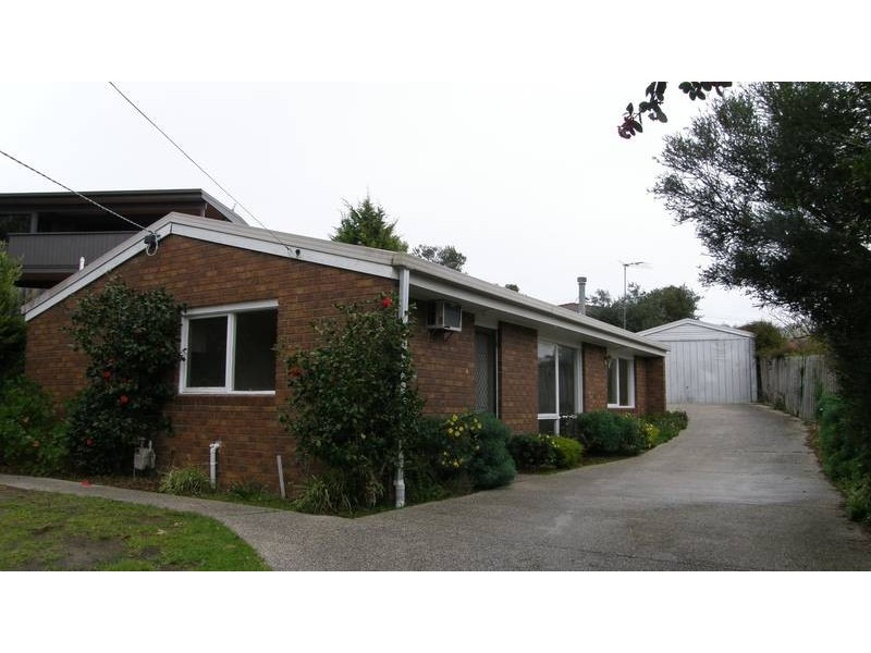 11 Attuna Crescent, Rosebud West VIC 3940