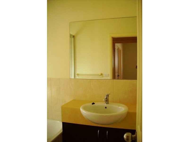 2/26 Warranilla Avenue, Rosebud VIC 3939