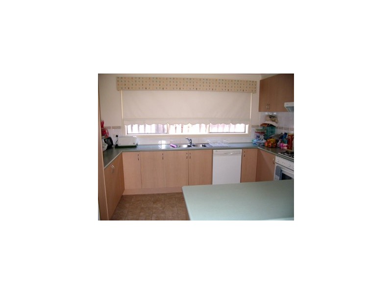 165 First Avenue, Rosebud VIC 3939