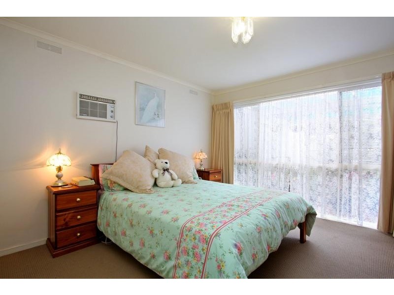 55 Mawarra Avenue, Rosebud VIC 3939