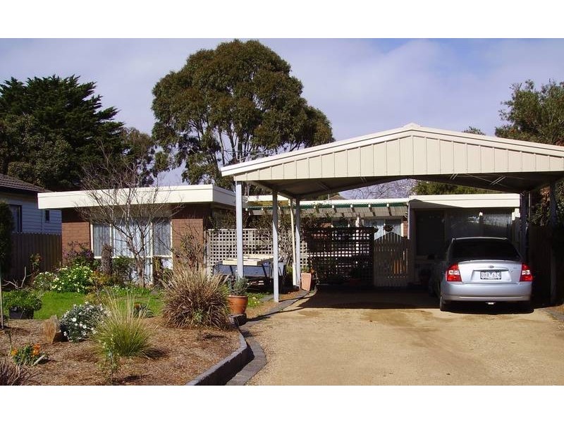 55 Mawarra Avenue, Rosebud VIC 3939