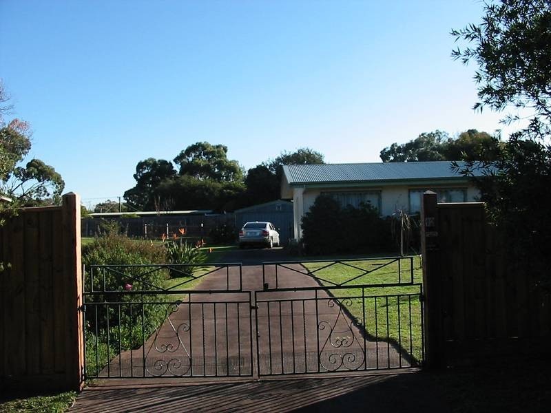 12-14 Anne Street, Rosebud VIC 3939