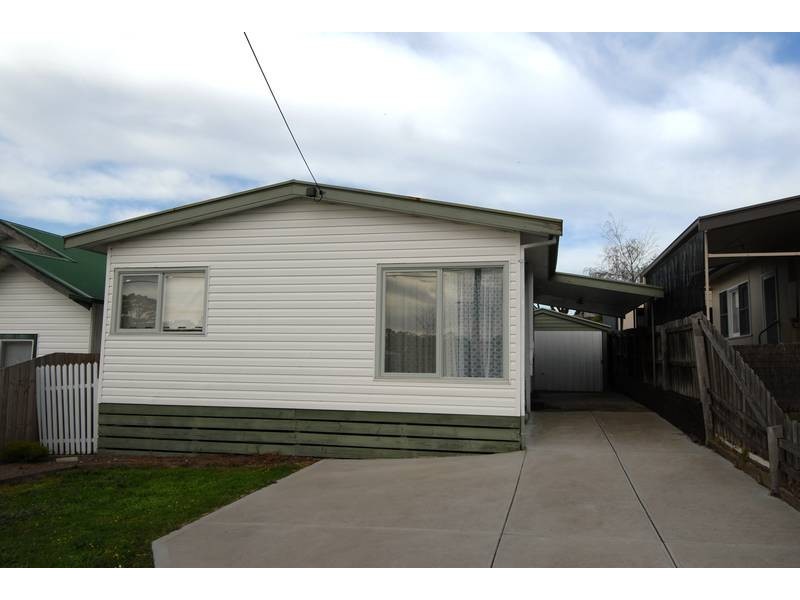 13 First Avenue, Rosebud VIC 3939