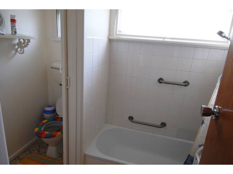 13 First Avenue, Rosebud VIC 3939