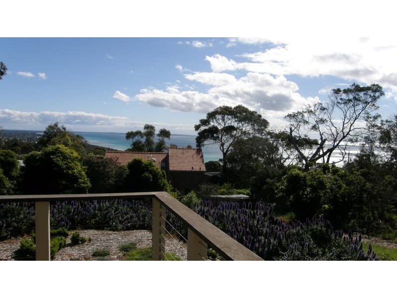 2 Alexander Parade, Mccrae VIC 3938