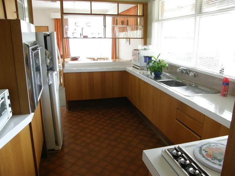 16 Broadway, Rosebud West VIC 3940