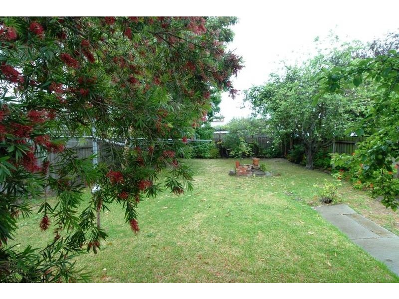 44 Eighth Avenue, Rosebud VIC 3939