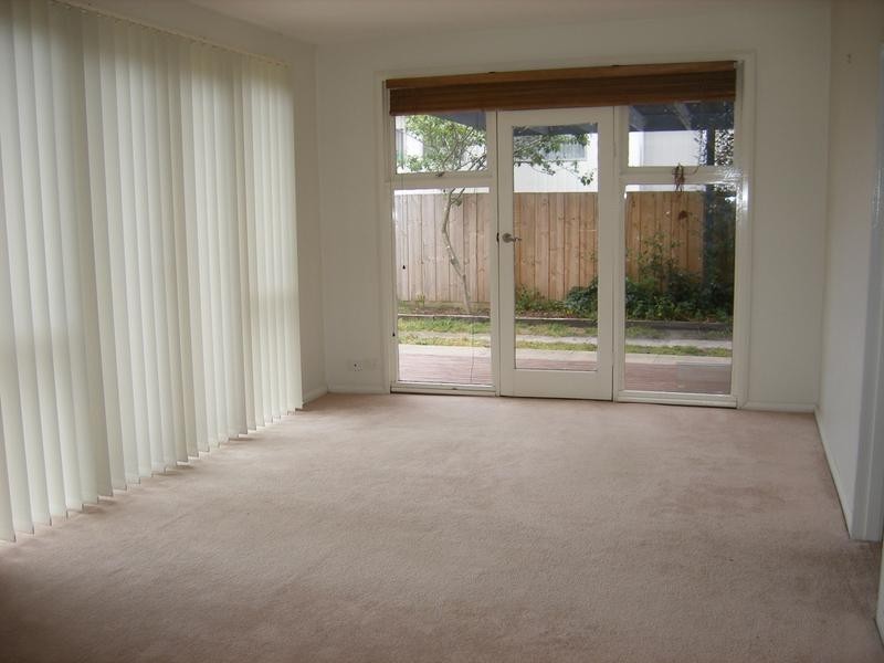 100 Spray Street, Rosebud VIC 3939