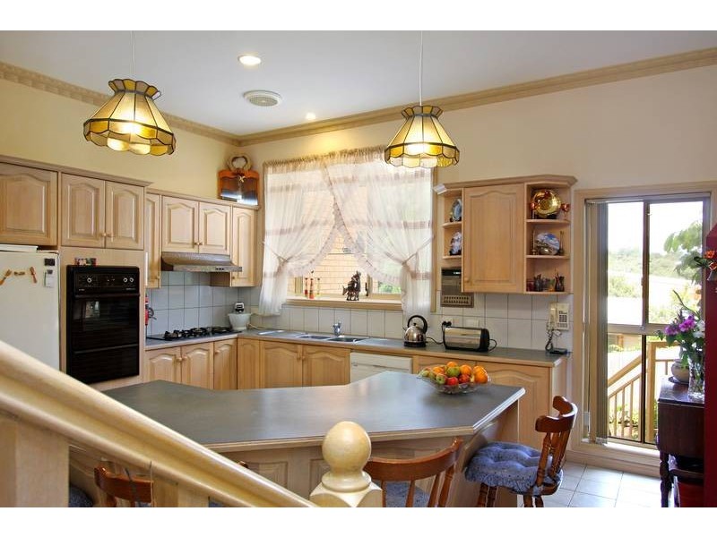 11 Bachli Street, Rye VIC 3941