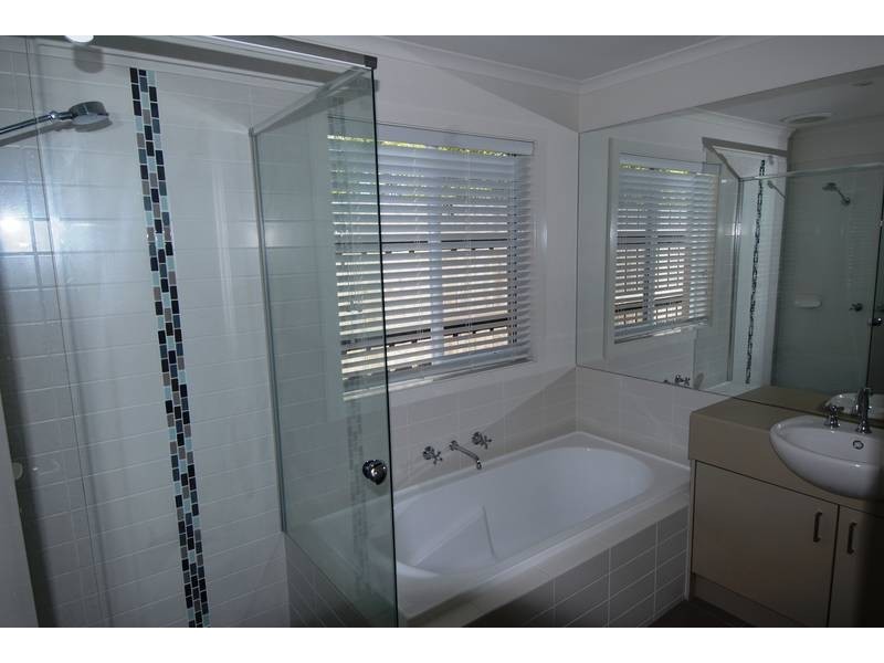 20 Mount Arthur Avenue, Rosebud VIC 3939