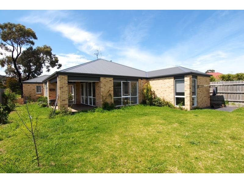 20 Mount Arthur Avenue, Rosebud VIC 3939