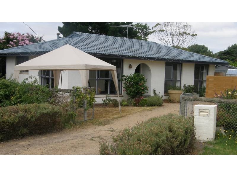 10 Violet Street, Rosebud West VIC 3940