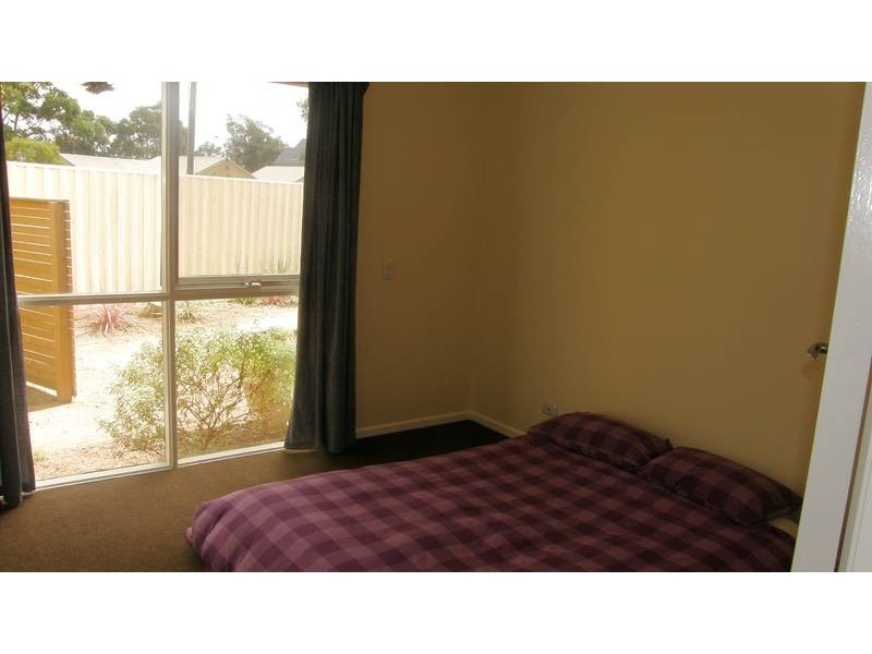 10 Violet Street, Rosebud West VIC 3940