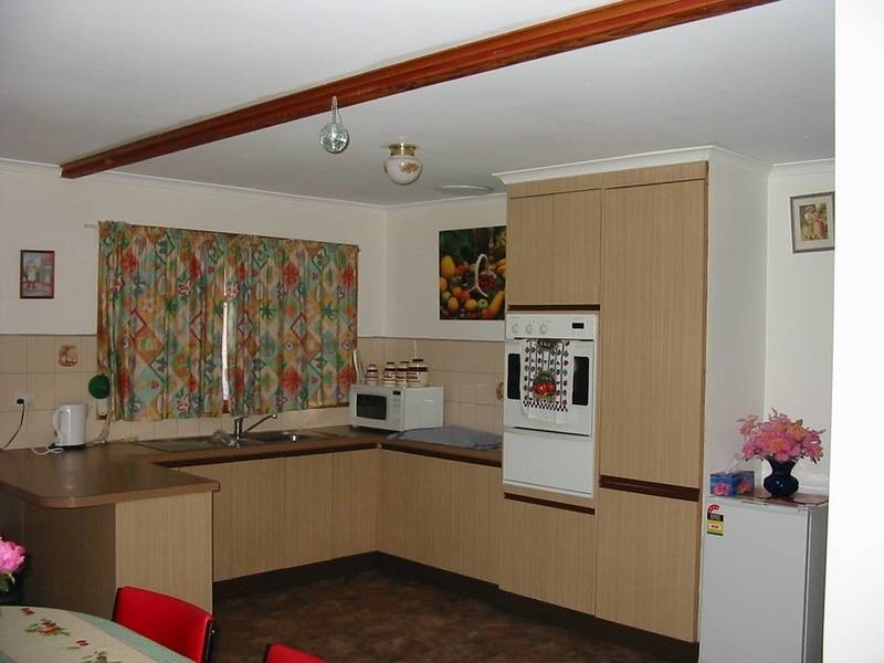 72 Broadway, Rosebud West VIC 3940