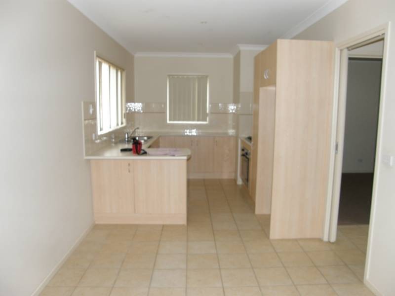 6/8-10 Rosemore Road, Rosebud VIC 3939