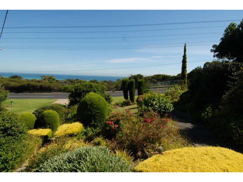 89 Bayview Road, Mccrae VIC 3938