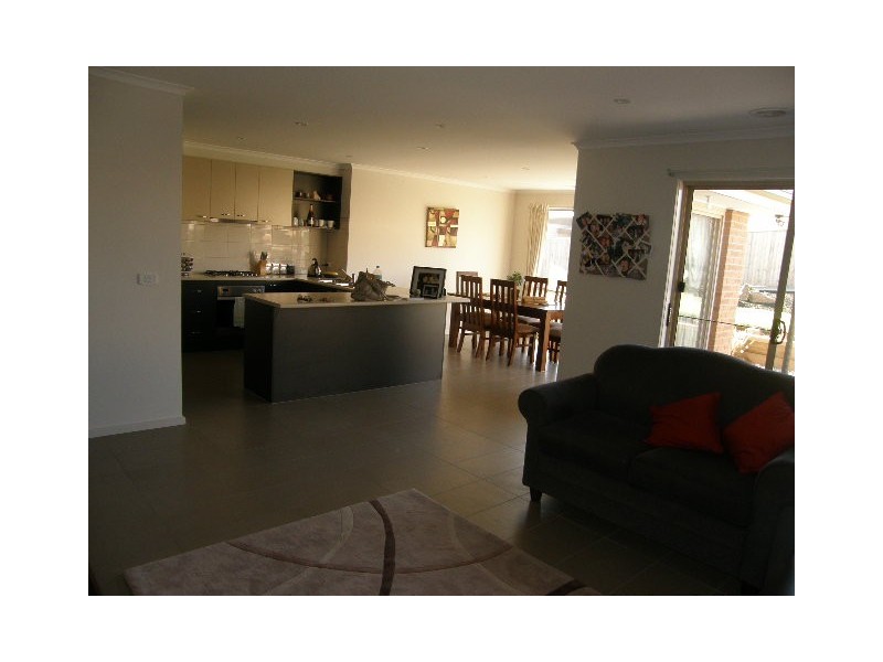 6 Rosella Rise, Rosebud VIC 3939