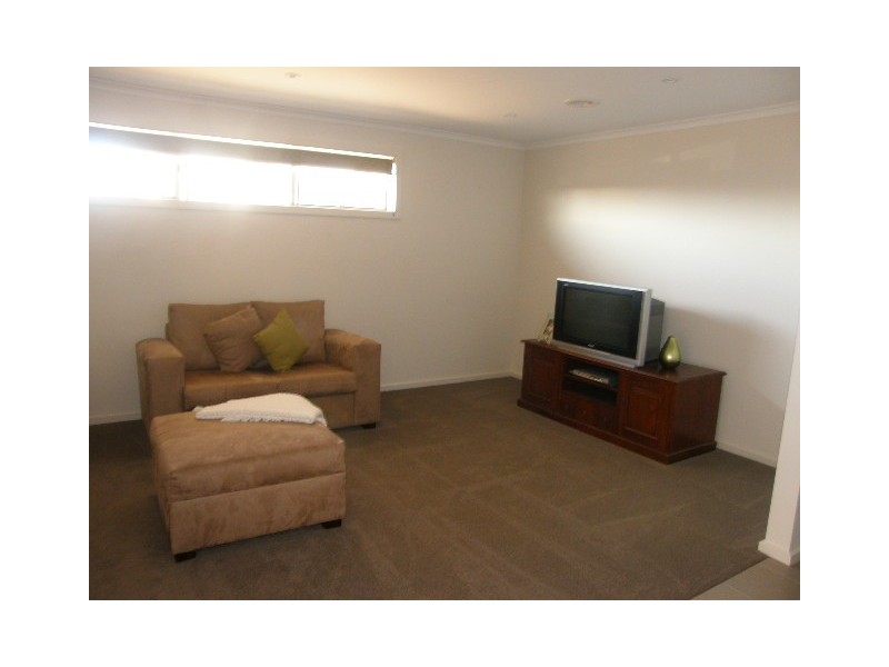 6 Rosella Rise, Rosebud VIC 3939