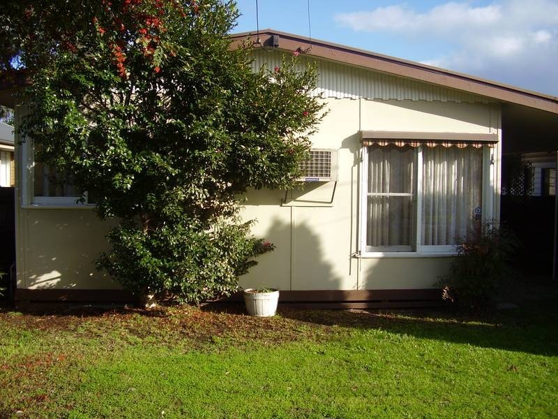 38 Second Avenue, Rosebud VIC 3939