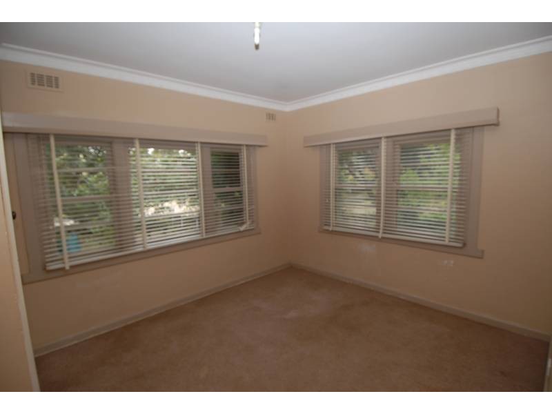 26 Parkmore Road, Rosebud VIC 3939