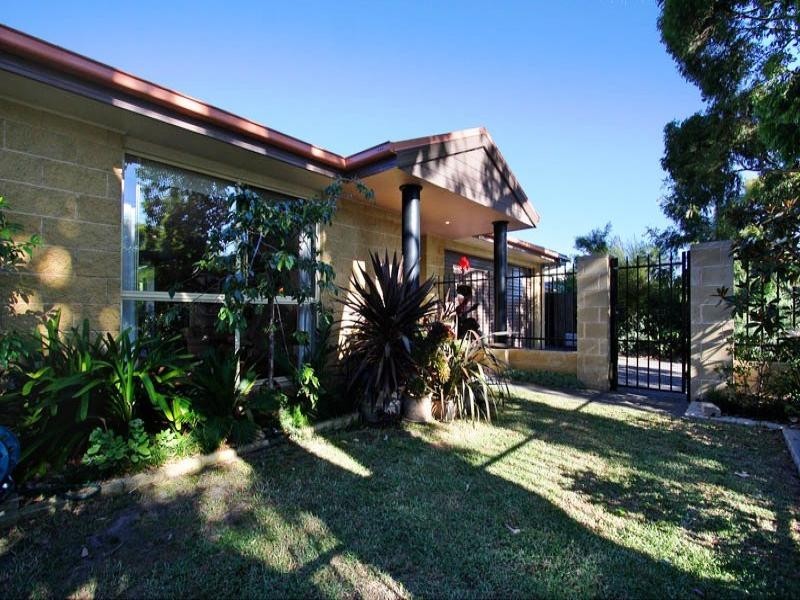 2/5 Martin Street, Rosebud VIC 3939