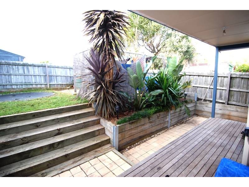 115 Eighth Avenue, Rosebud VIC 3939