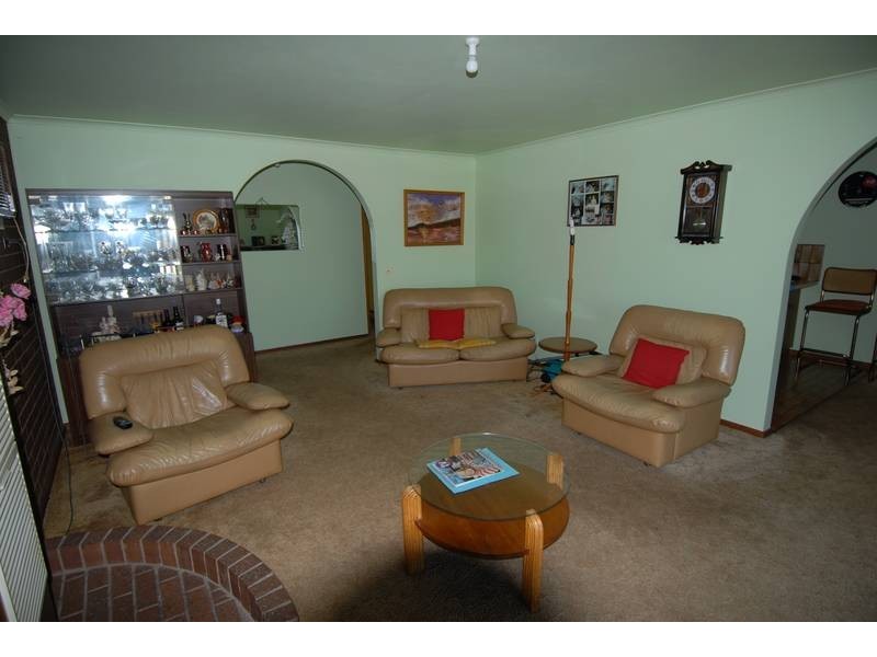 16 Karingal Drive, Rosebud West VIC 3940