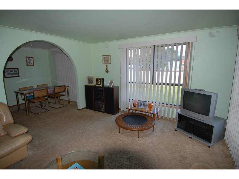 16 Karingal Drive, Rosebud West VIC 3940