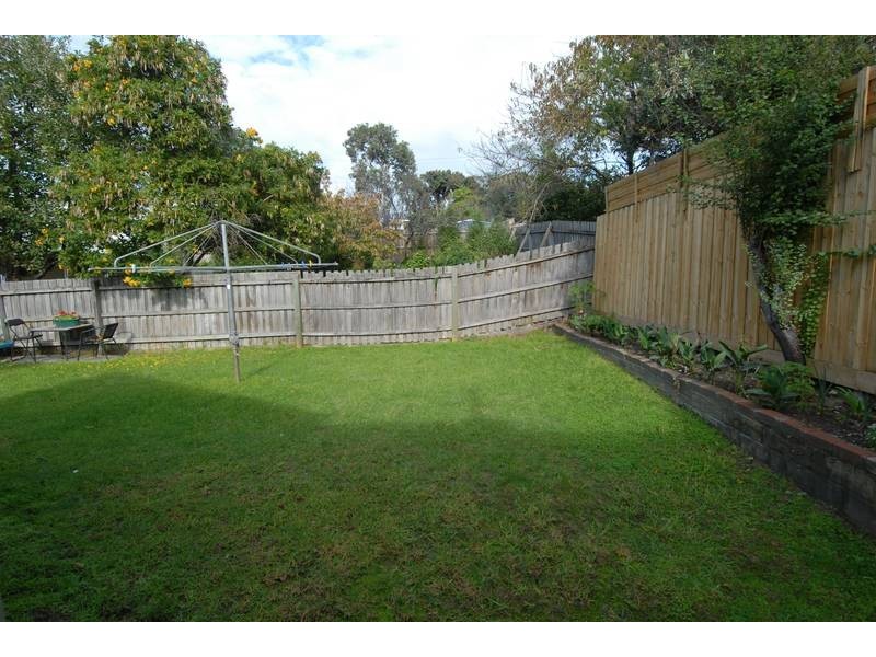 1/64 Fourth Avenue, Rosebud VIC 3939