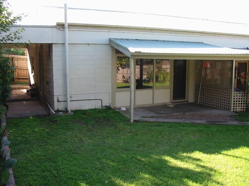 1/64 Fourth Avenue, Rosebud VIC 3939