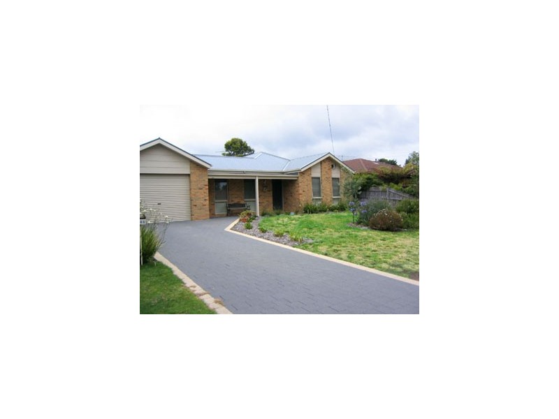 165 First Avenue, Rosebud VIC 3939