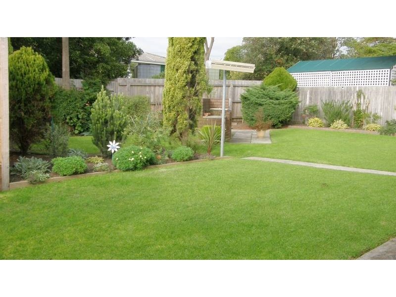 43 Second Avenue, Rosebud VIC 3939