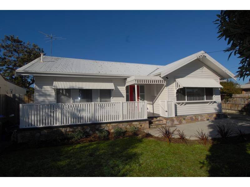 9 Florence Avenue, Rosebud West VIC 3940