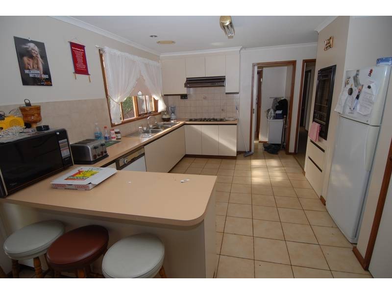 10 Sharen Court, Rosebud VIC 3939