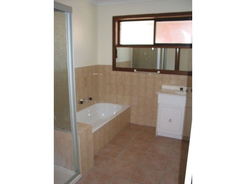 56 Tarwarri Avenue, Rosebud West VIC 3940