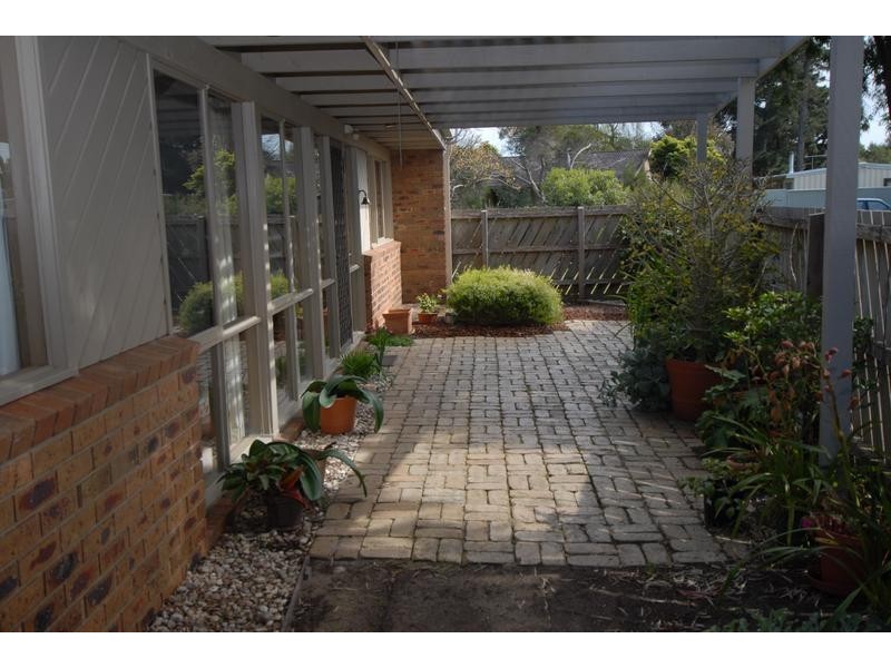 13 South Road, Mccrae VIC 3938