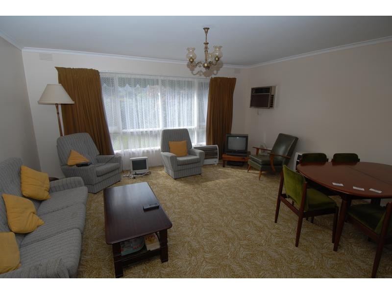 76 Eighth Avenue, Rosebud VIC 3939