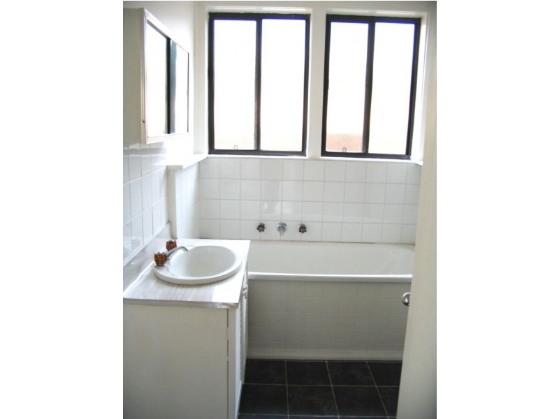 123 First Avenue, Rosebud VIC 3939