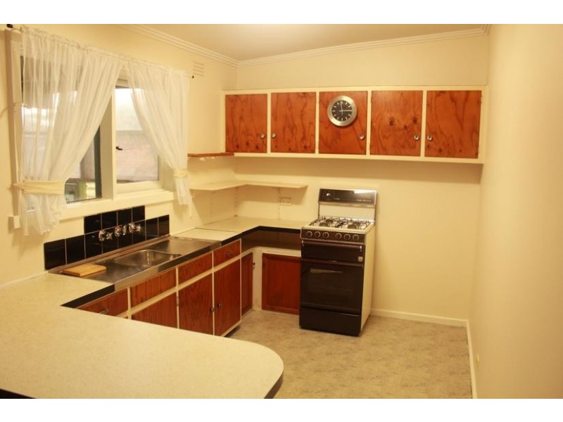 24 Wyuna Street, Rosebud West VIC 3940