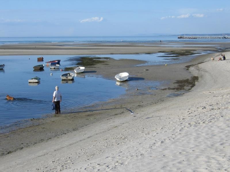 45 Ninth Avenue, Rosebud VIC 3939