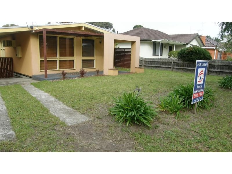 17 Tarwarri Avenue, Rosebud West VIC 3940