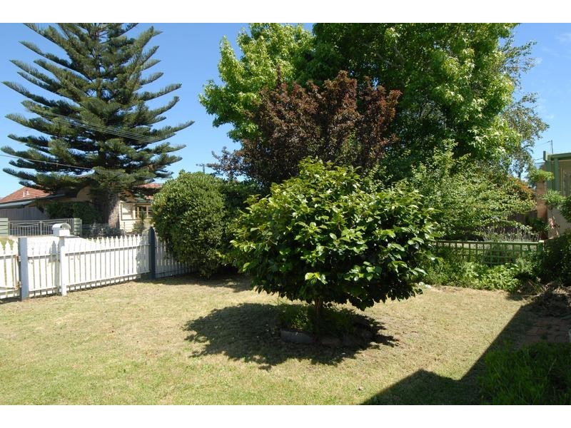 19 Second Avenue, Rosebud VIC 3939