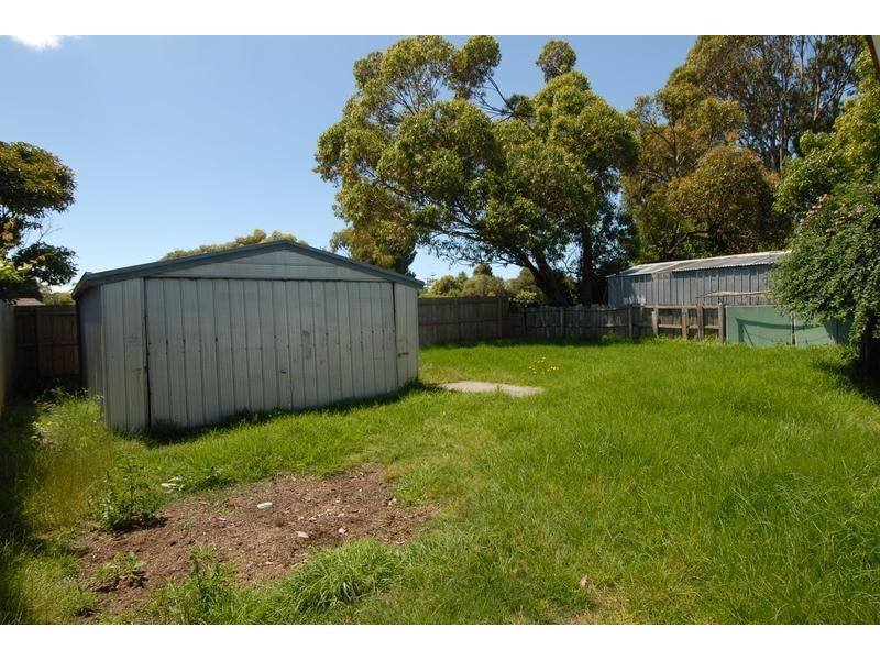 19 Barragowa Drive, Rosebud West VIC 3940