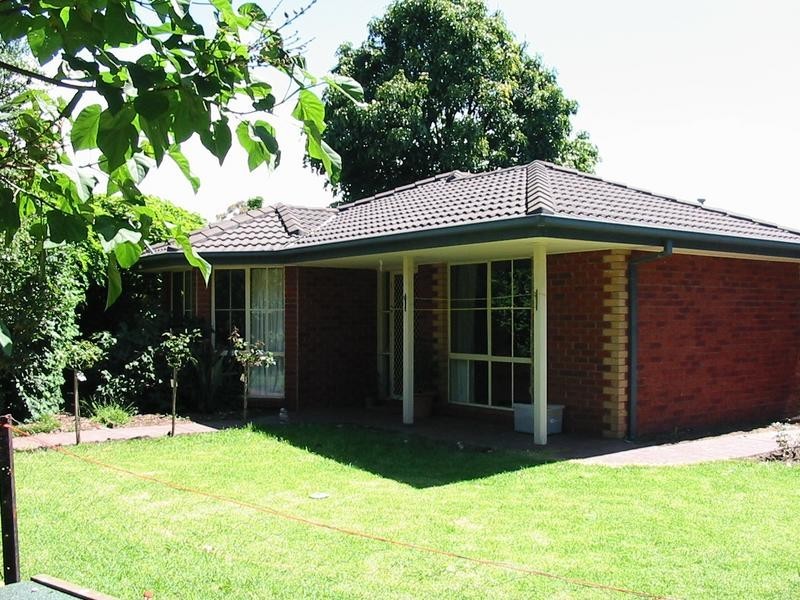 36 Woonton Crescent, Rosebud VIC 3939