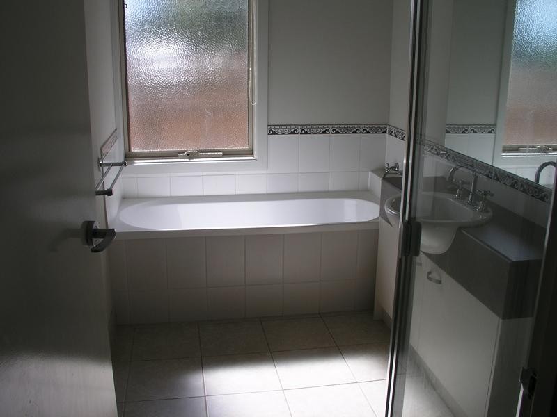 1/50 Austin Avenue, Mccrae VIC 3938