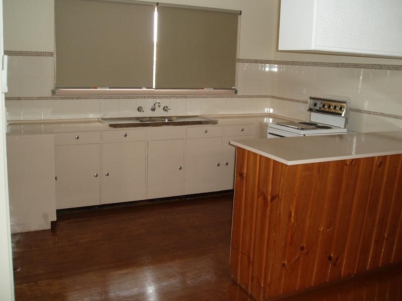 13 Hakea Avenue, Rosebud West VIC 3940