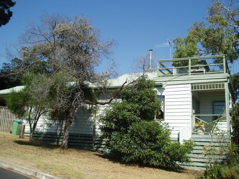 52 Coburn Avenue, Mccrae VIC 3938